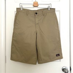 Dickies Men’s Khaki Shorts